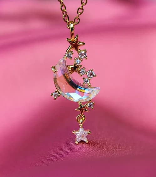 Charming Crescent Moon Necklace